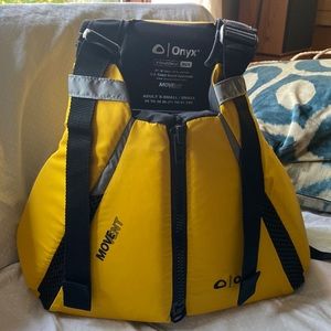Onyx PFD Xs/S like new